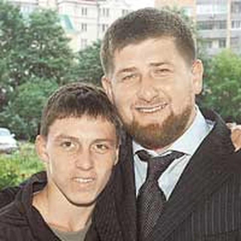 висита ахматович кадыров. висита ахматович кадыров. брат рамзана кадырова висита. висита (виктор) кадыров. братья кадырова рамзана ахматовича.