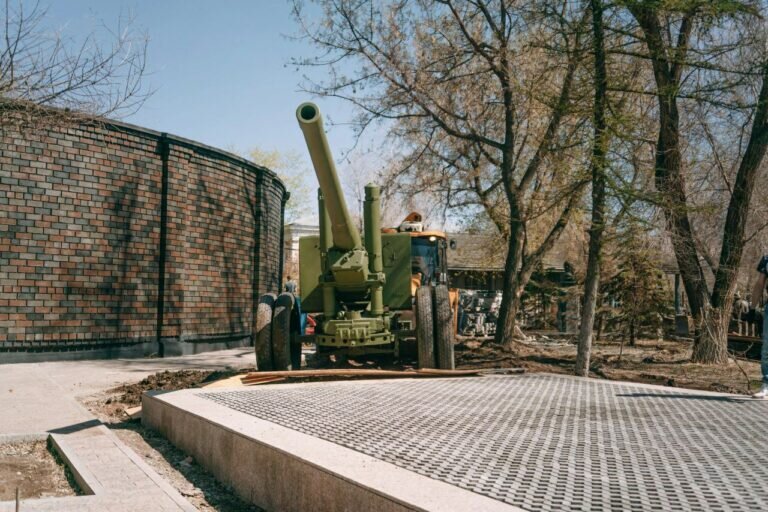    В оренбургском парке «Салют, Победа!» появился новый выставочный экспонат Андрей Севостьянов