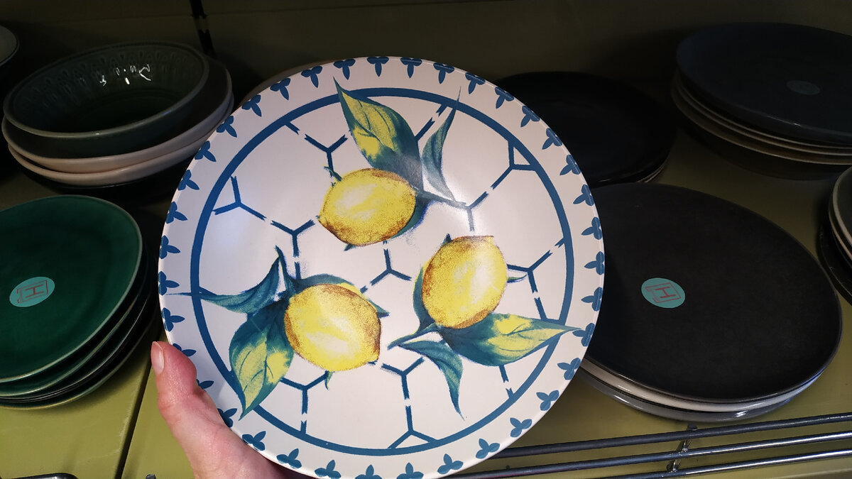 Тарелка глубокая, 499 рублей