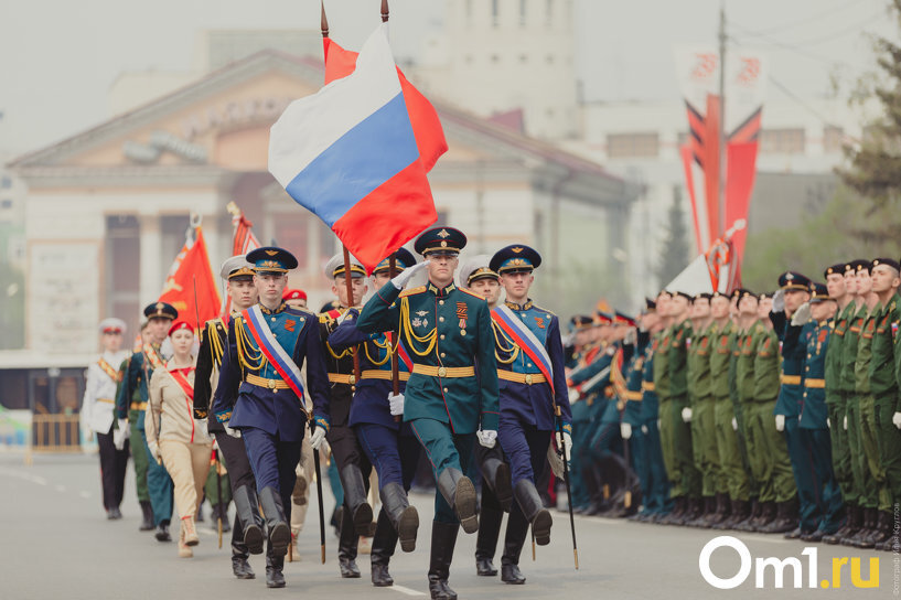 Парад, Томск: 10 лучших отелей рядом — отзывы, фото и карты | paintball-blg.ru