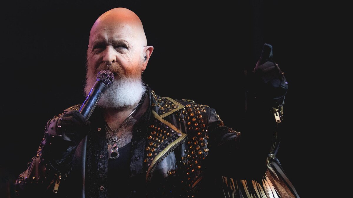 Роб Хэлфорд на выступлении Judas Priest в Vibra So Paulo на юге Со-Паулу в рамках тура в честь их 50-летия, 2022 год. Фото: IMAGO/Yuri Murakami/www.globallookpress.com