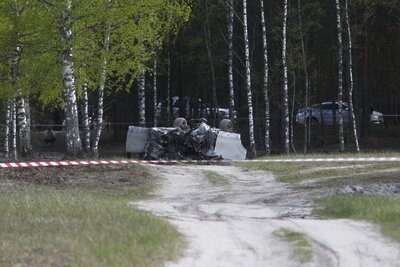    Фото с места подрыва в Нижегородской области автомобиля, в котором передвигался Захар Прилепин со своей семьей. ©Елизавета Семина РИА Новости