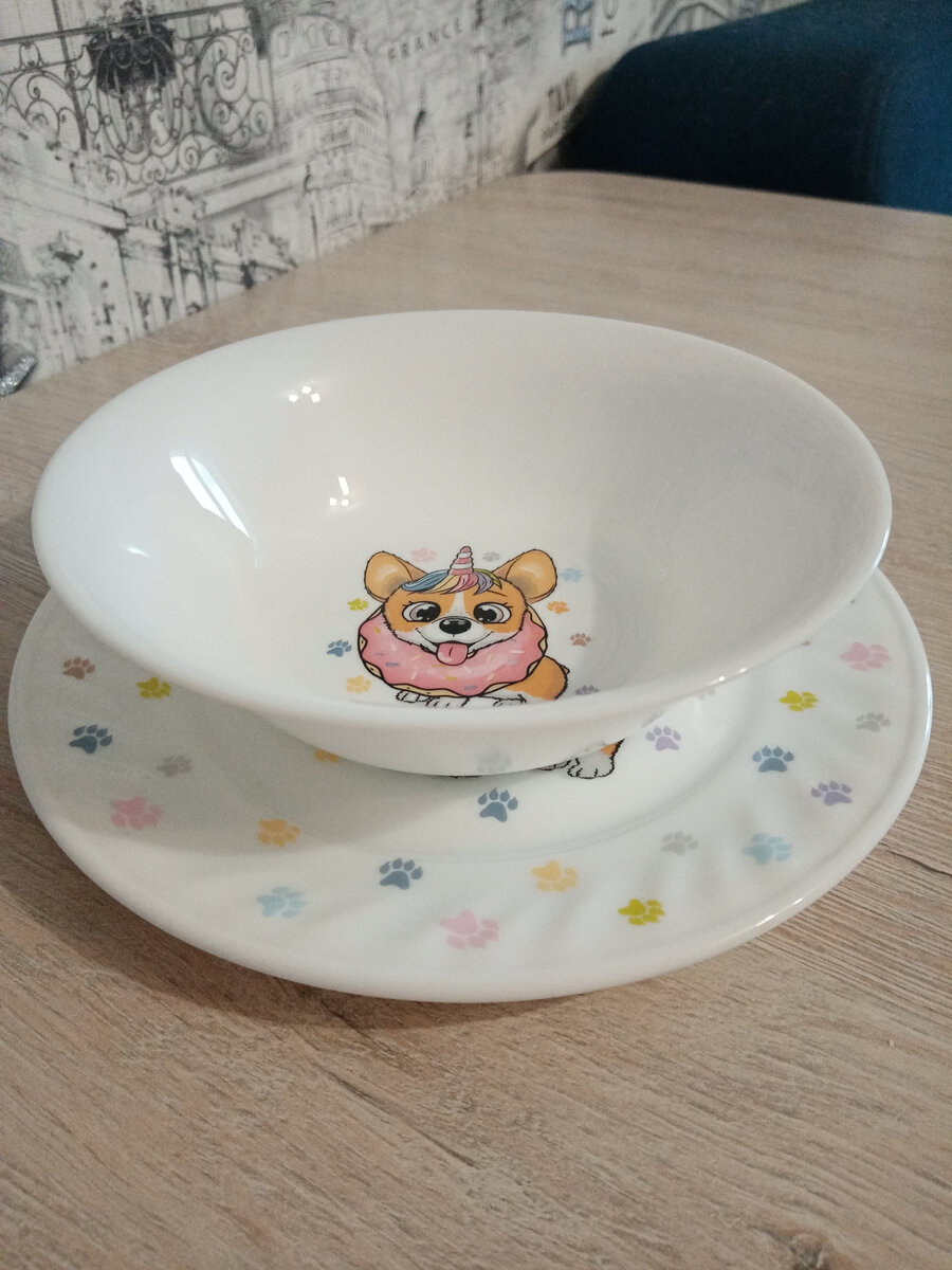 Корги с пончиком