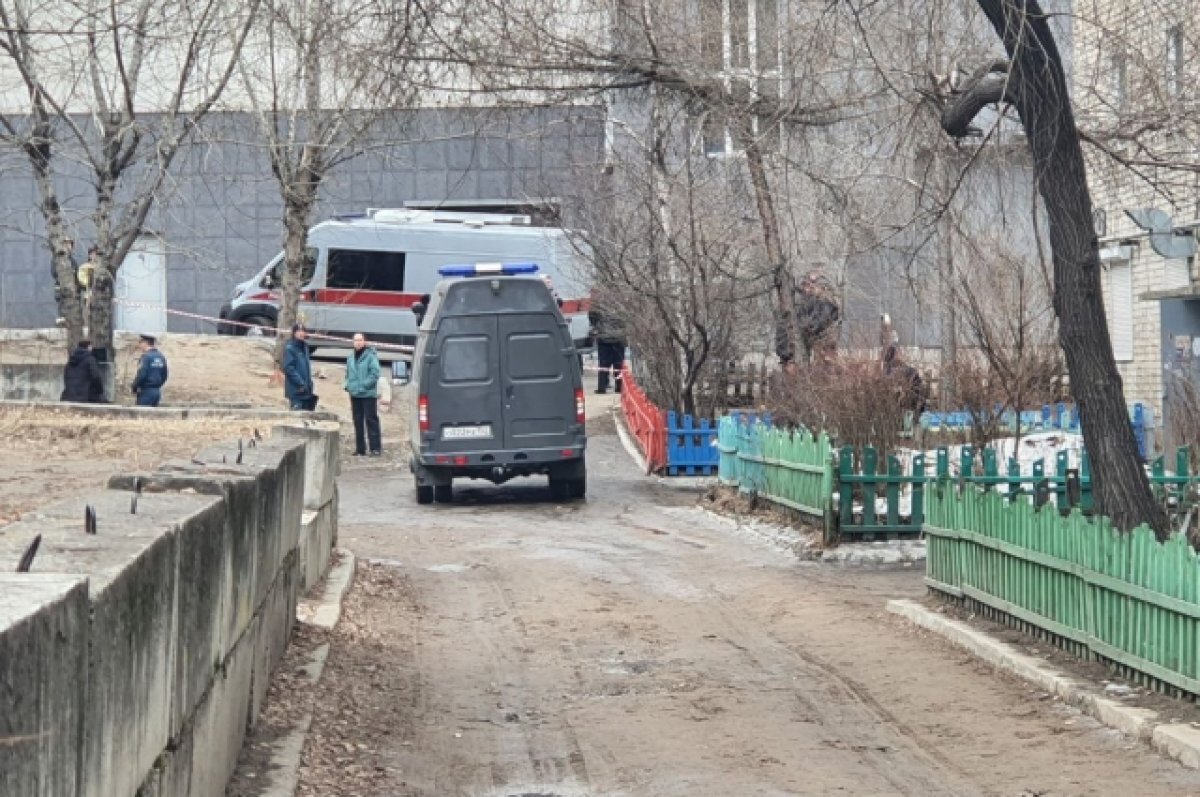    На Ямале мужчина попытался выпрыгнуть из окна во время задержания