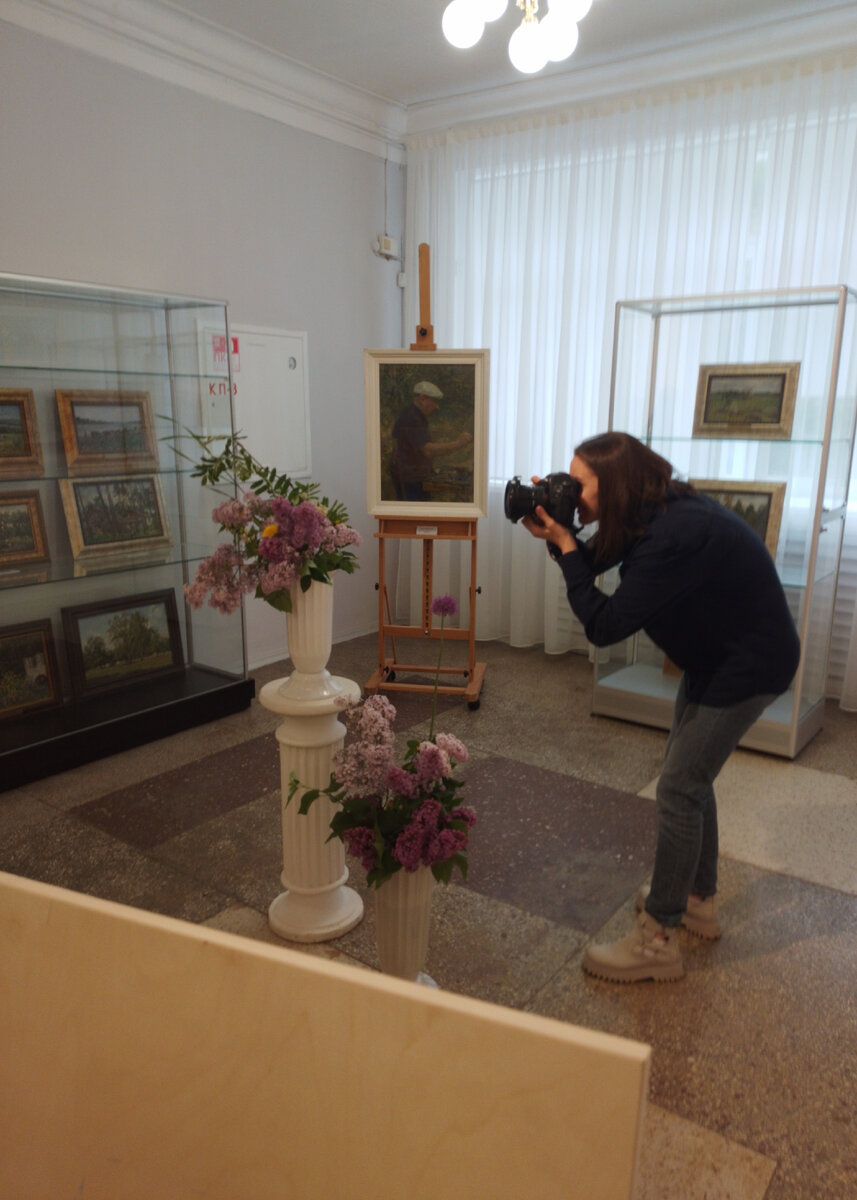 Рисуем сирень с художником Михаилом Левшиным.