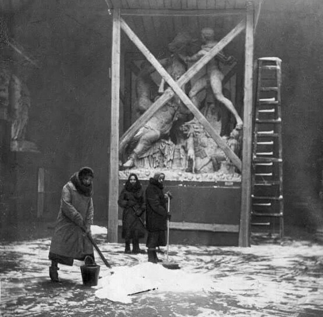 Пушкинский музей в годы Великой Отечественной