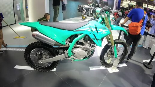 Эндуро KOVE MX250. Выставка MOTOR CHINA 23, Пекин.