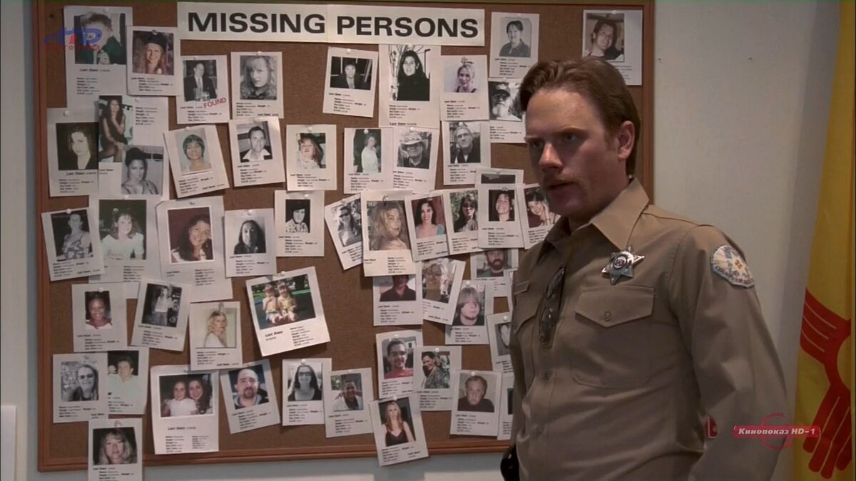 Местная полиция полагает, что исчезновения «ночных бабочек» связаны с элементарной миграцией в более хлебные края.