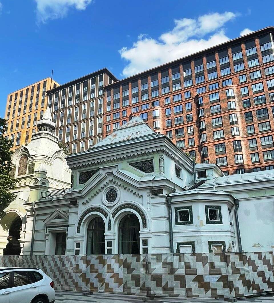 Царский павильон к Всероссийской торгово-промышленной и художественной выставке, ныне ресторан Паризьен © "Покажу Москву"