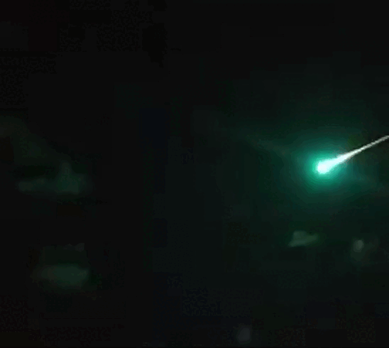 Полёт метеорита