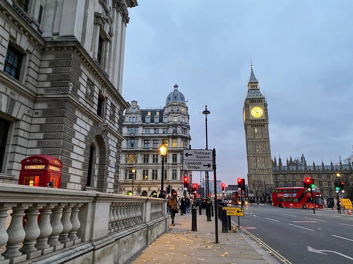 Башня "Elizabeth Tower" в Лондоне или "Биг Бен" (как её привыкли называть)