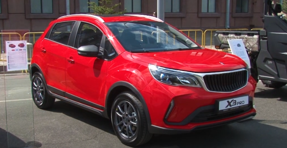Ливан x3 pro 2023. Geely livan x3. Livan x3pro машина. Ливан х. Ливан x3 pro.
