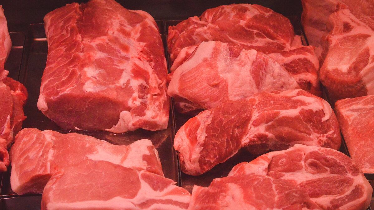     Бизнесмен не оплатил 127 тонн мясной продукции.