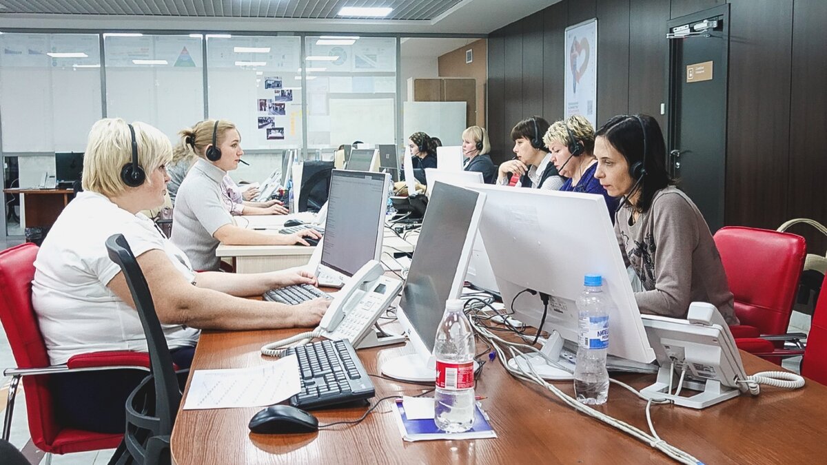     Минтруд России выступил против установления шестидневной рабочей недели в Трудовом кодексе. Об этом сообщил ТАСС глава ведомства Антон Котяков на полях Петербургского международного экономического форума (ПМЭФ).