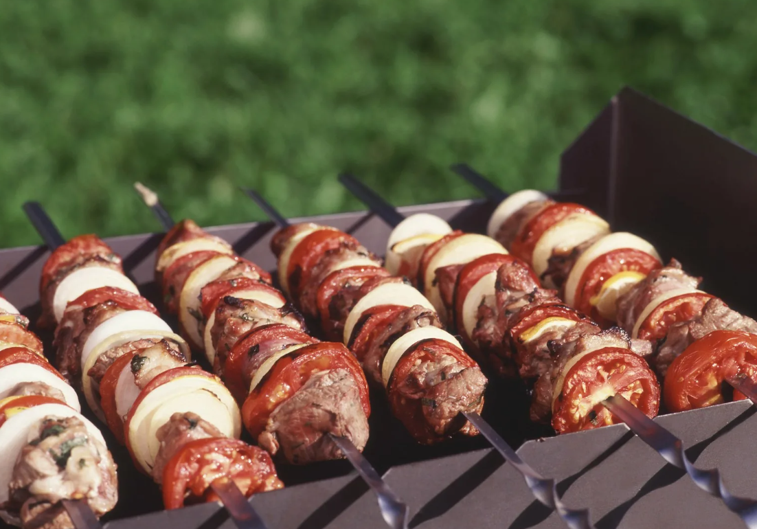 Шашлык (с) wallhere.com/ru/wallpaper/1034934