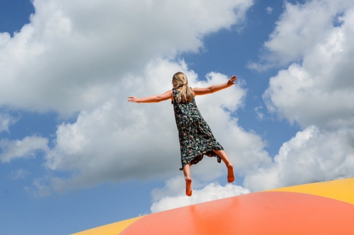    Юрист рассказал, кто понесет ответственность за ЧП с ребенком на батуте