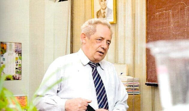    Виктор Тевелевич