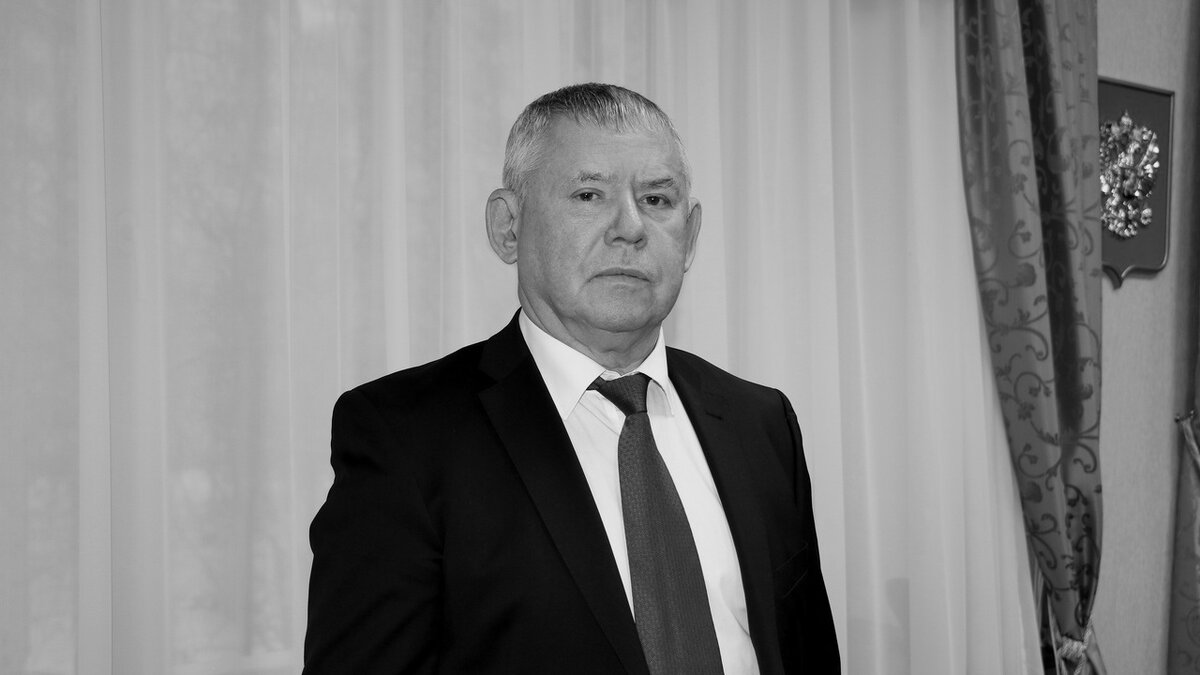    Ушёл из жизни глава Мегиона Олег Дейнека