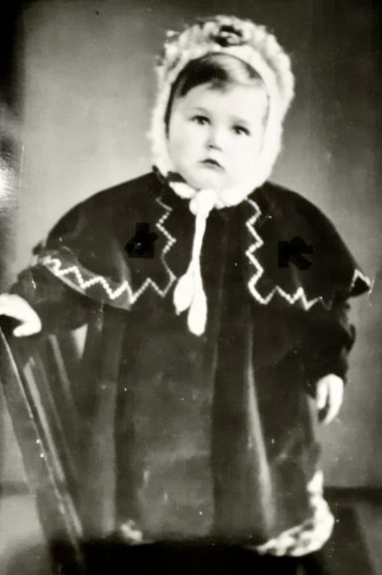 Наталья Захарова в детстве