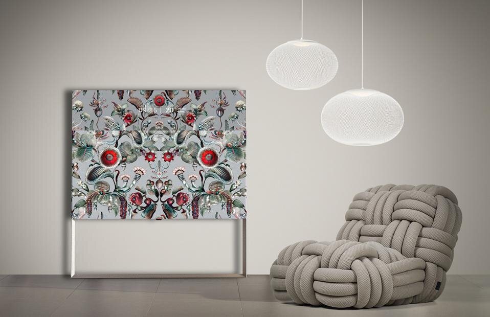 OLED-телевизор LG Easel с одним из дизайнов Moooi, представленный на предстоящей Миланской неделе дизайна