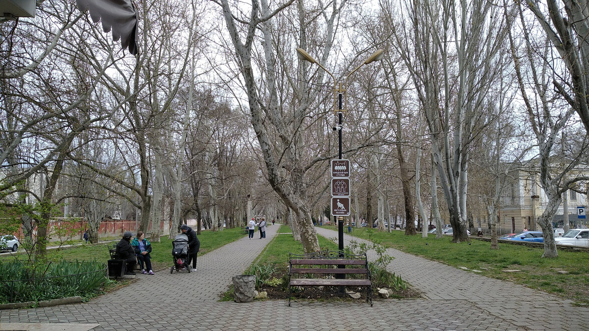 По старым улицам весной. Феодосия в День космонавтики. | Долгая дорога в  Крым | Дзен