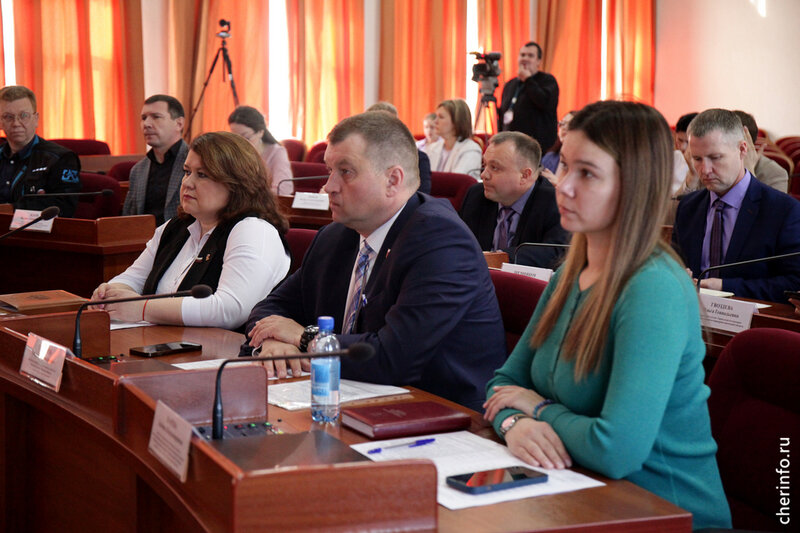    В регионе детям до 14 лет запрещено выгуливать потенциально опасных собак и собак от 60 сантиметров в холке.