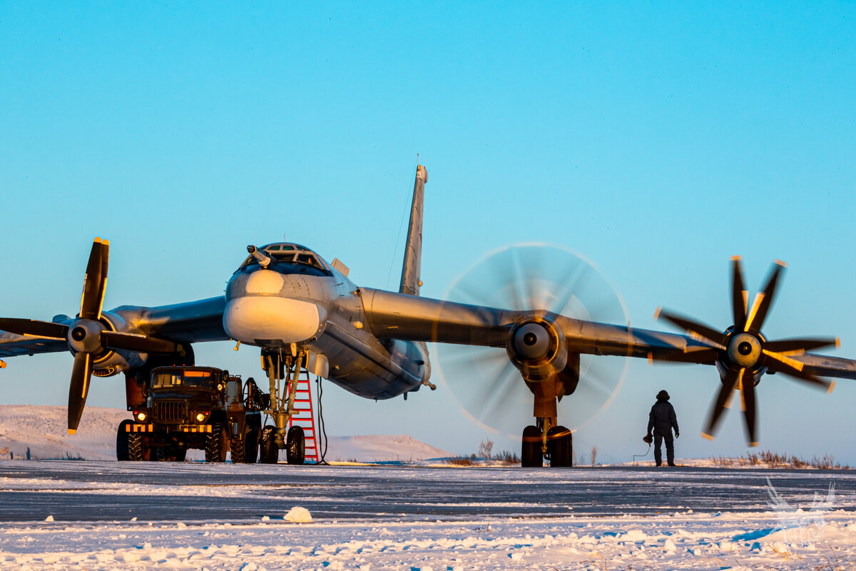 Можете как раз сравнить как выглядит на фото запускаемый и запущенный двигатель при одинаковой выдержки.