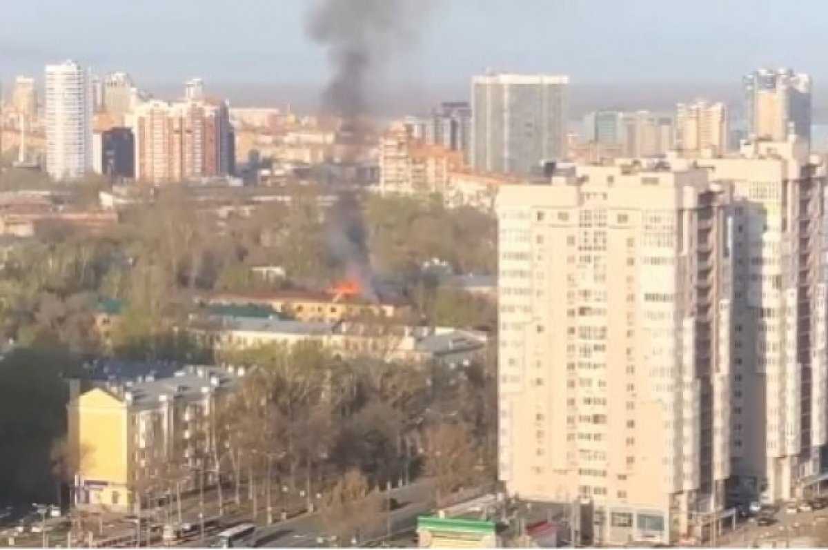    В Самаре снова загорелся расселённый дом, теперь 3-этажка на Ново-Садовой