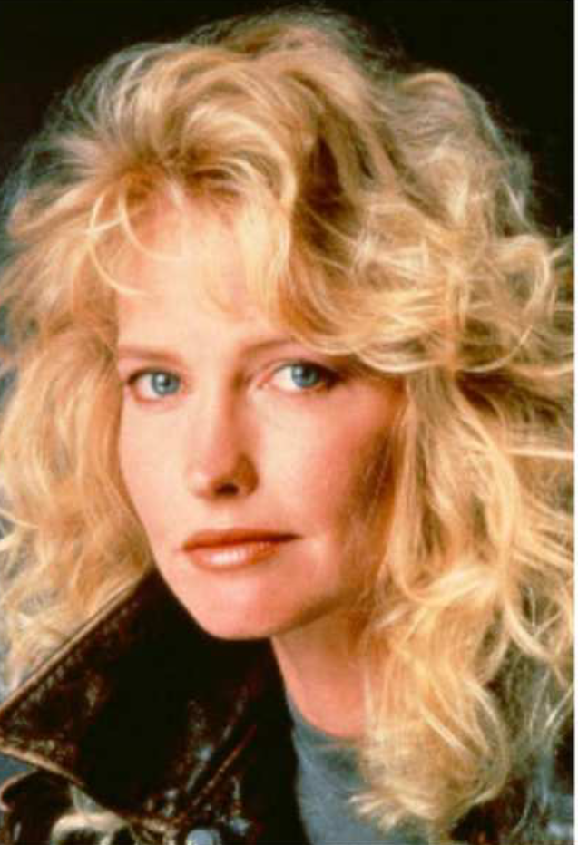 Лиза Ниеми с дурацкой прической по моде 1980-х...