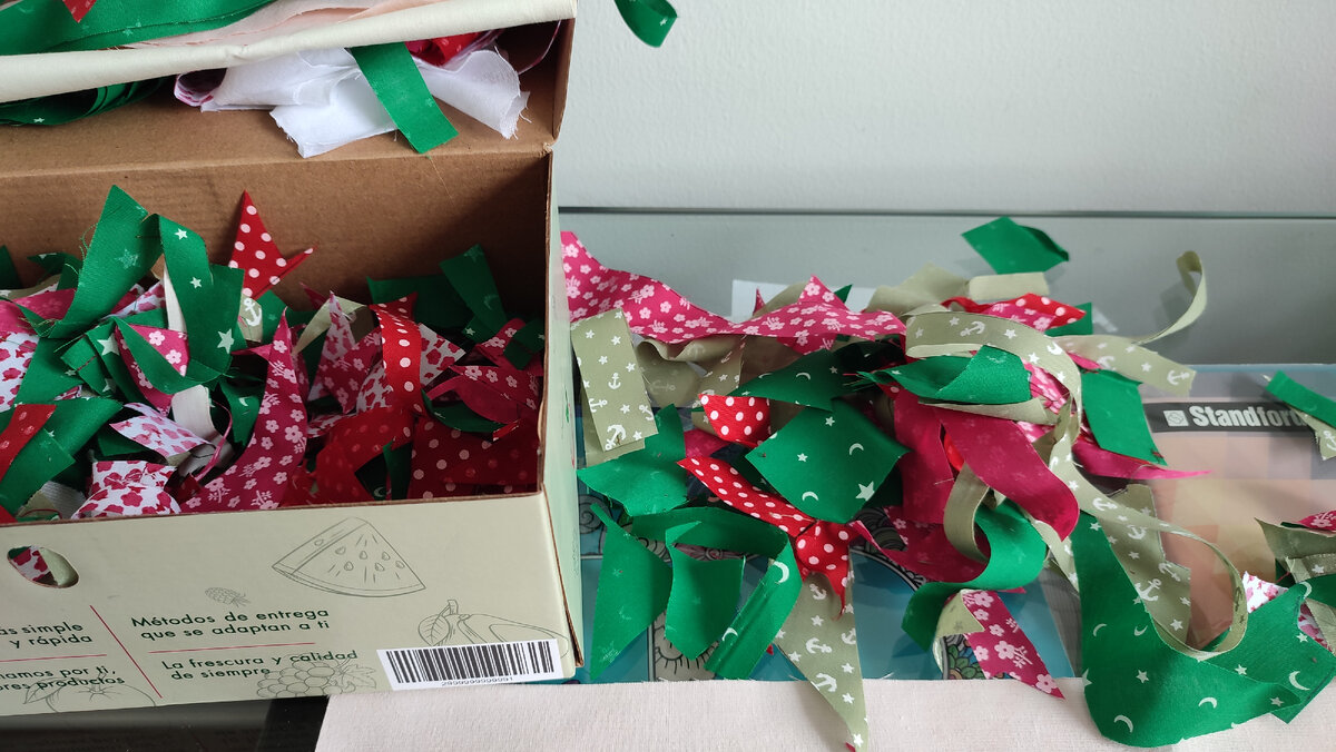 Кусочки внутрь будущего изделия