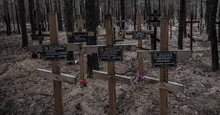 С Умершими и в спешке похороненными солдатами тех лет тоже вышло много путаницы. Фото из интернета 