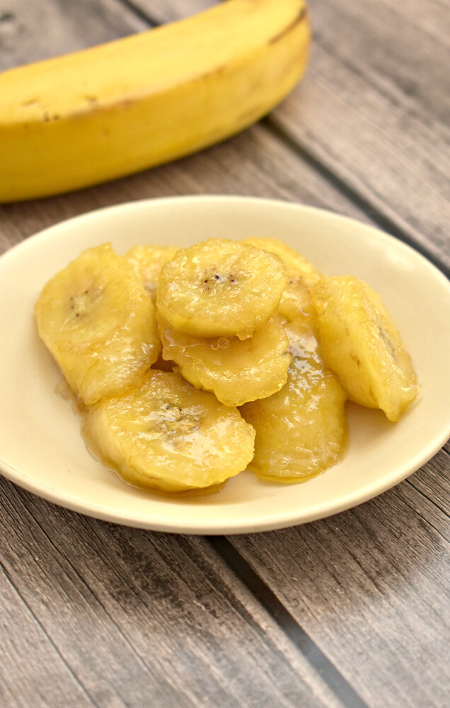 Бананы в карамели из сахара