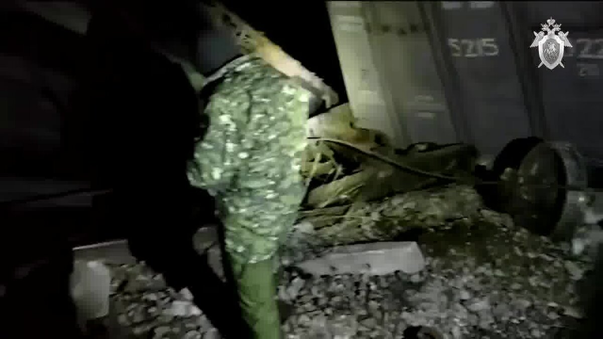    Первый пошел: РЖД восстановило движение поездов на разрушенной взрывом железной дороге между Брянском и Орлом avchernov