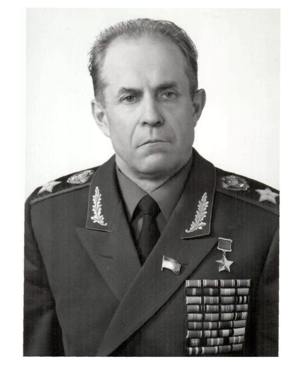 Маршал ахромеев. Маршал ахромеев смерть. Маршал ахромеев. Маршал ахромеев. Маршал ахромеев.