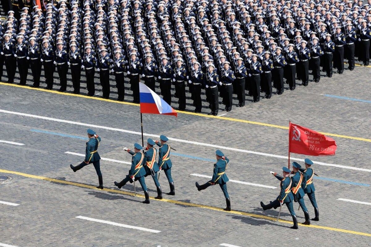 парад побежденных в москве