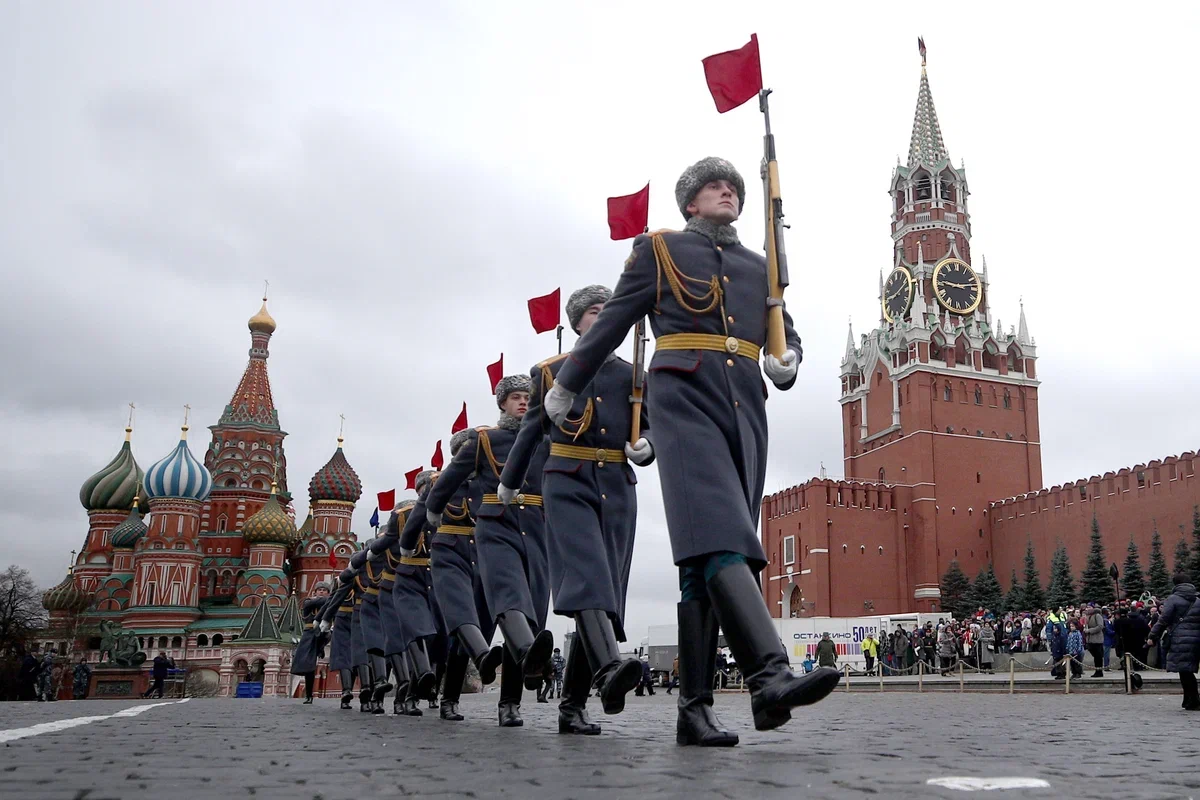 парад военный в москве