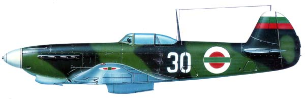 ЯК-9ДД ВВС Болгарии с американской радиостанцией SCR-174N.