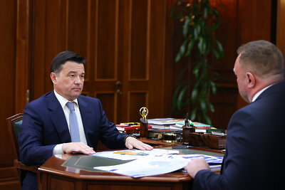    Андрей Воробьев в ходе рабочей встречи с главой Шатуры Алексеем Артюхиным © Антон Чернов, «Подмосковье Сегодня»