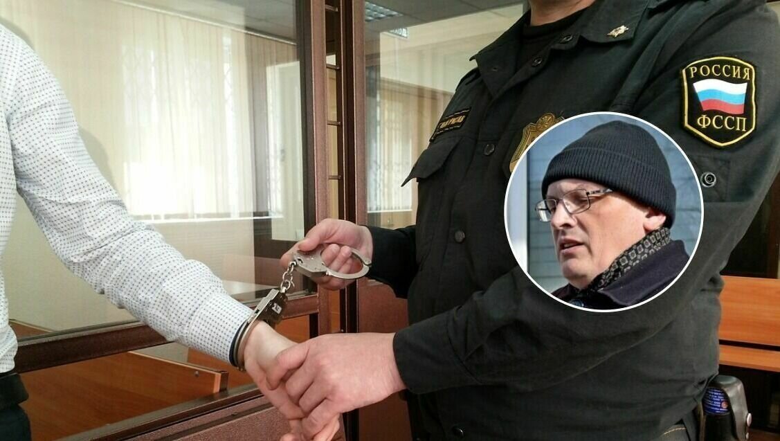     Пермяки сняли с самолета, а затем обвинили в хулиганстве.