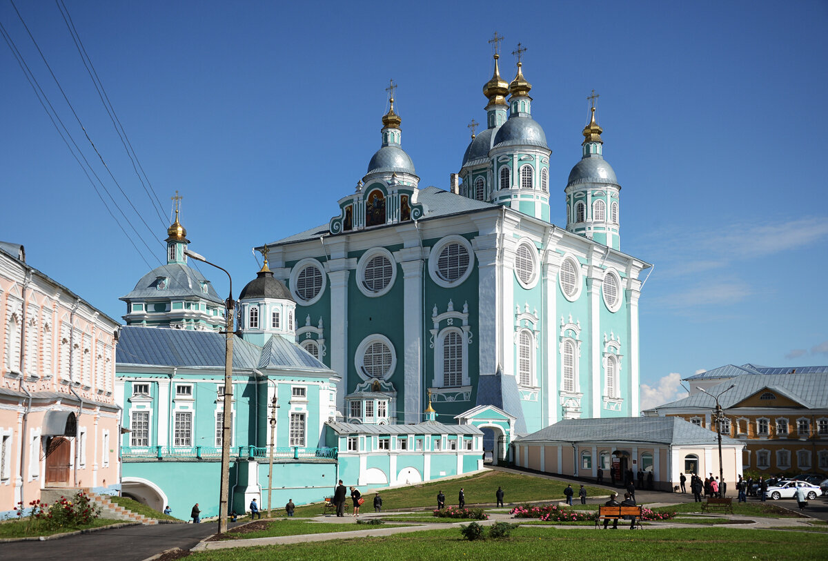 Свято успенский смоленск. Свято-Успенского кафедрального собора Смоленск.