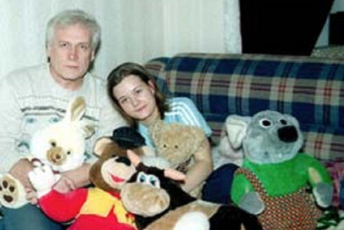 Приятель семьи забрал жизнь 34-летней Анастасии Ивановой, звезды фильма «Не могу сказать «прощай»» : судьба её мужа Бориса Невзорова и дочери