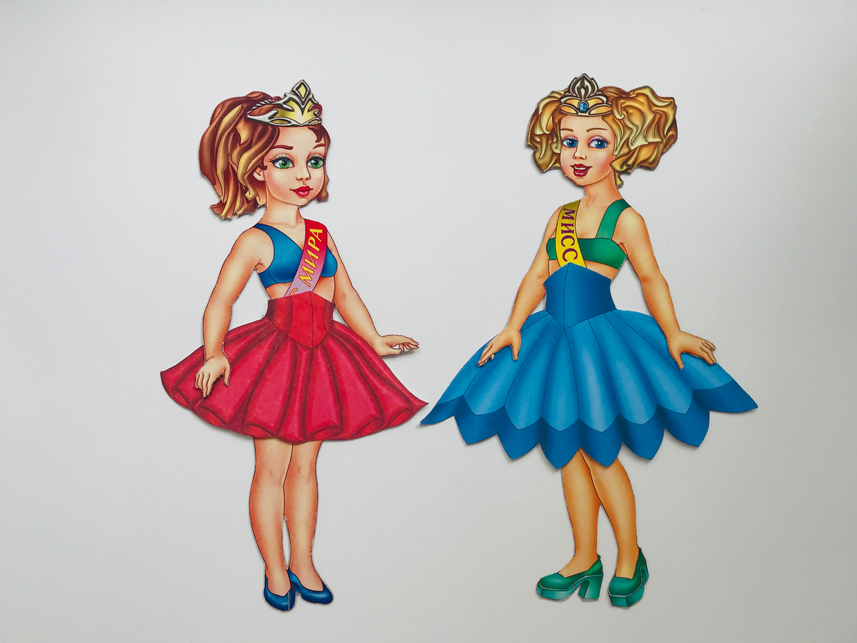 Специально сфоткала без верха, чтобы видно было, что похожи.