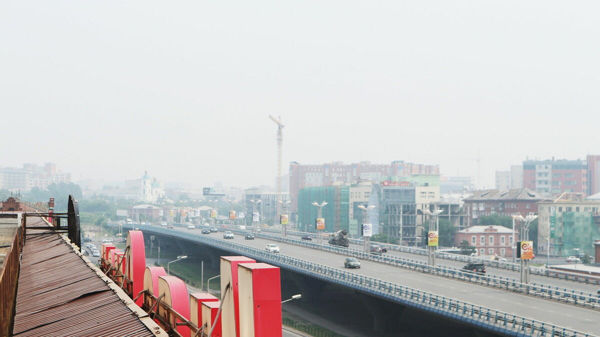     Он будет действовать до 11:00. В дальнейшем режим НМУ могут продлить.