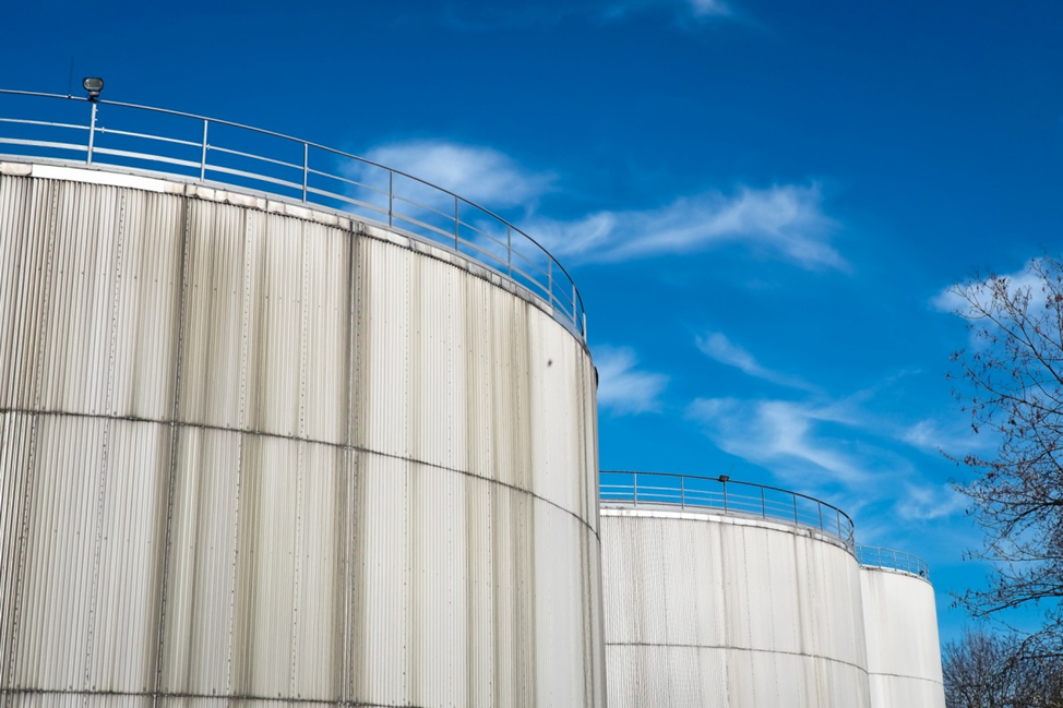 Беспроводной мониторинг используется для измерения уровня в газовых резервуарах