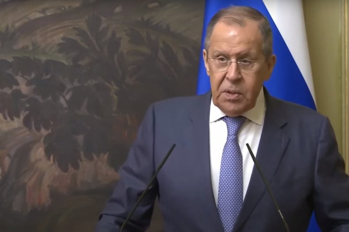    Лавров: Запад рассматривает РФ и КНР как стратегических противников