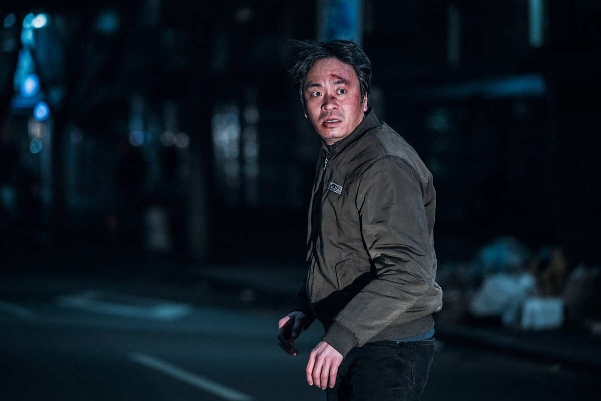 Ускользающий человек 2020. Ускользающий человек 2020. Мин сон-ук. Ускользающий человек фильм 2022. Ускользающий человек 2020.