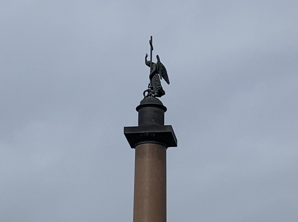 Ангел на Александрийском столпе. Фото автора. 