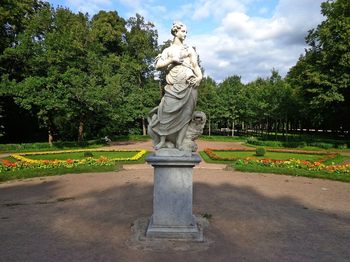 Павловский парк. Часть 2. Вольер, Молочный домик, Храм Дружбы, Большие  Круги, Воздушный театр | Прогулки по Санкт-Петербургу | Дзен