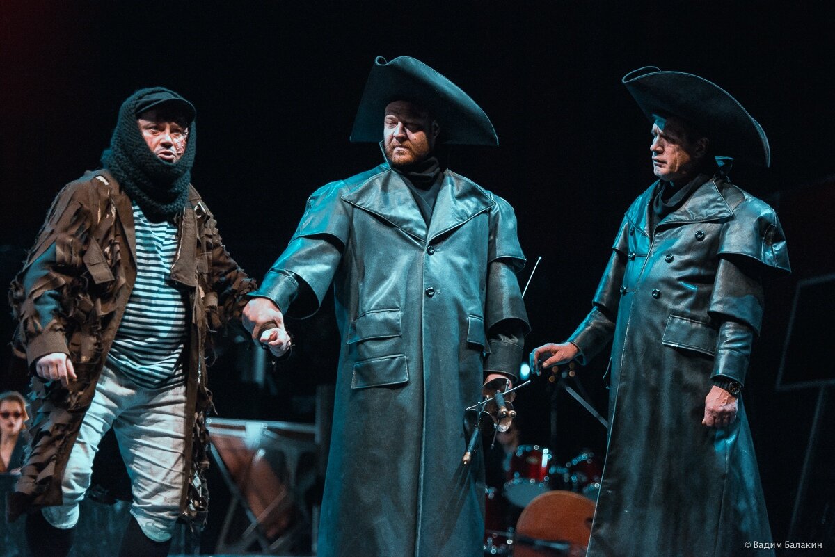 Почти 12 ночи. Театр драмы новогодние вечера томск. Картинки шекспир 12 ночь спектакль. Почти 12 ночи. Двенадцатая ночь bbc.