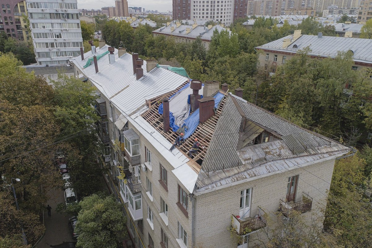 Житель Подмосковья покорил Сеть курортом на крыше многоэтажки - Российская газет